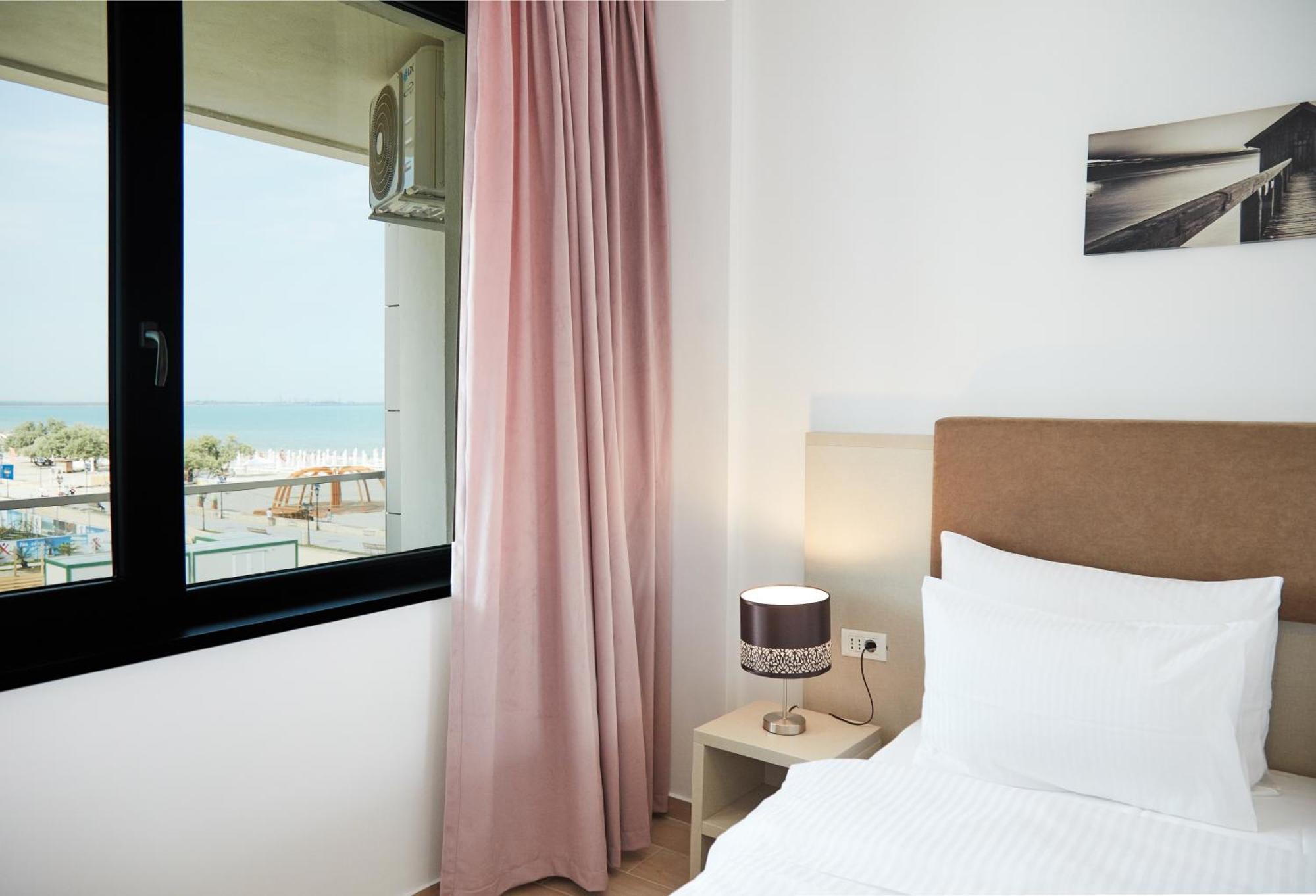 Excelsior Apartaments Mamaia Nord Navodari Dış mekan fotoğraf